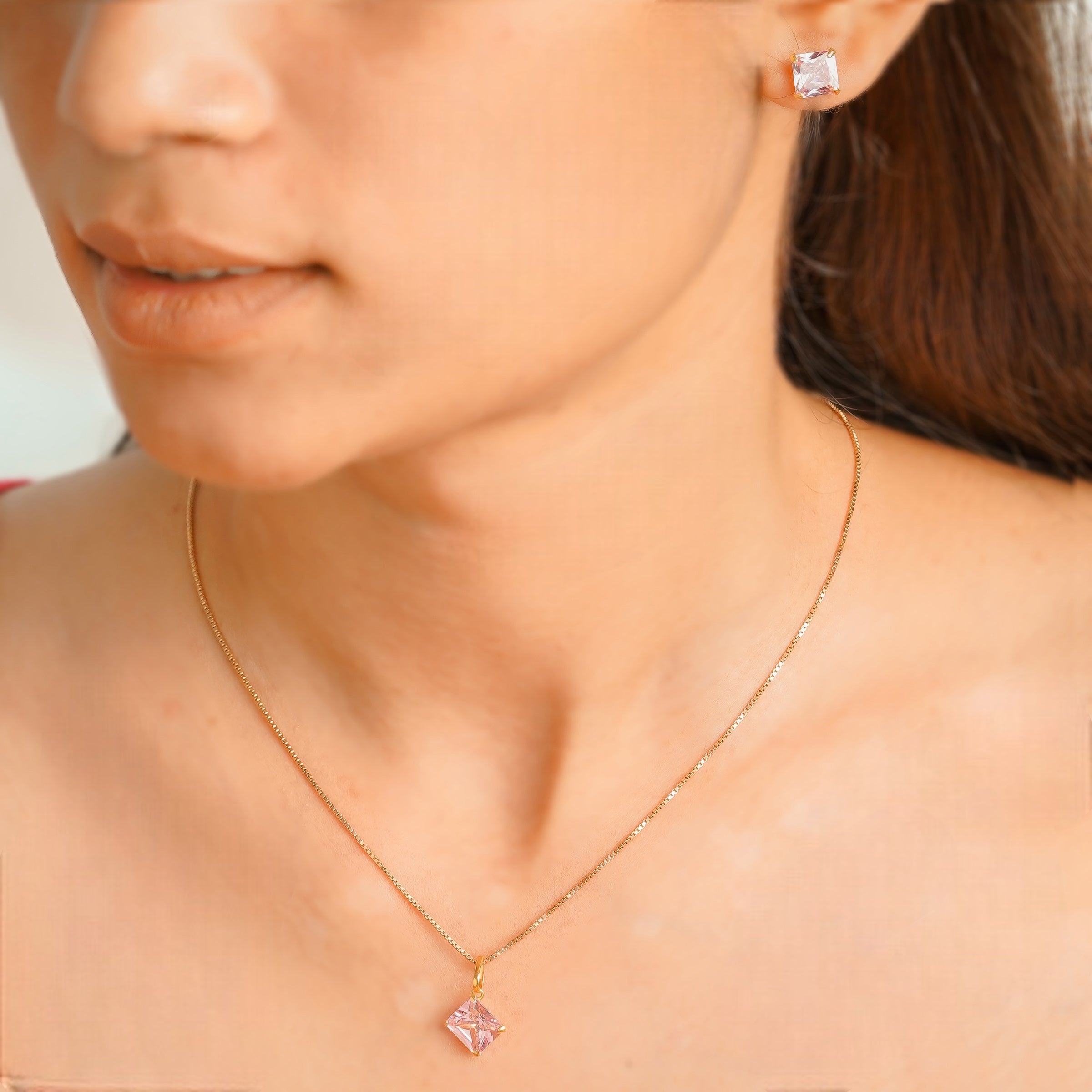 10 KT Gold Pink Princess Diamond Pendant & Earring Set