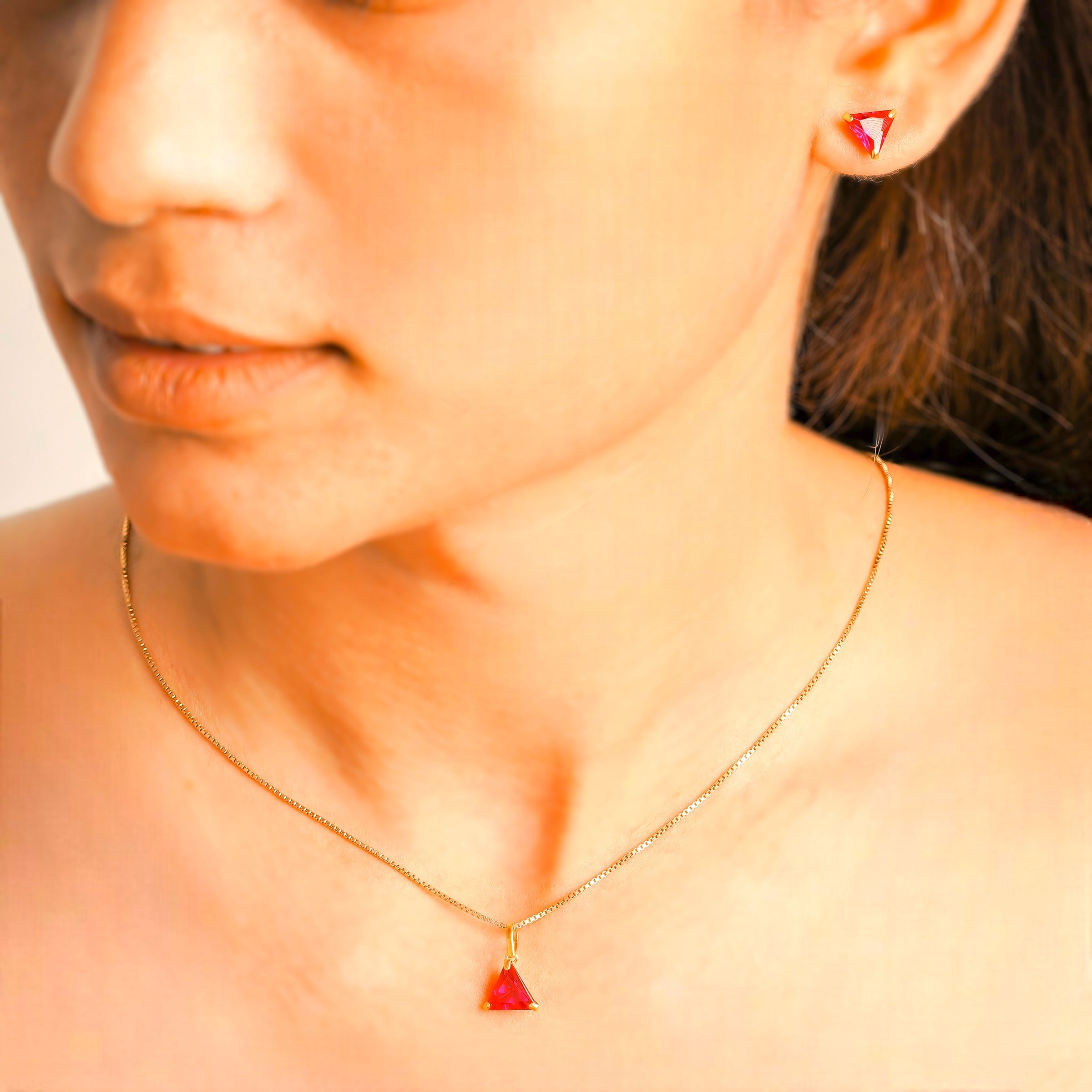 10 KT Gold Carmine Trillian Diamond Pendant & Earring Set