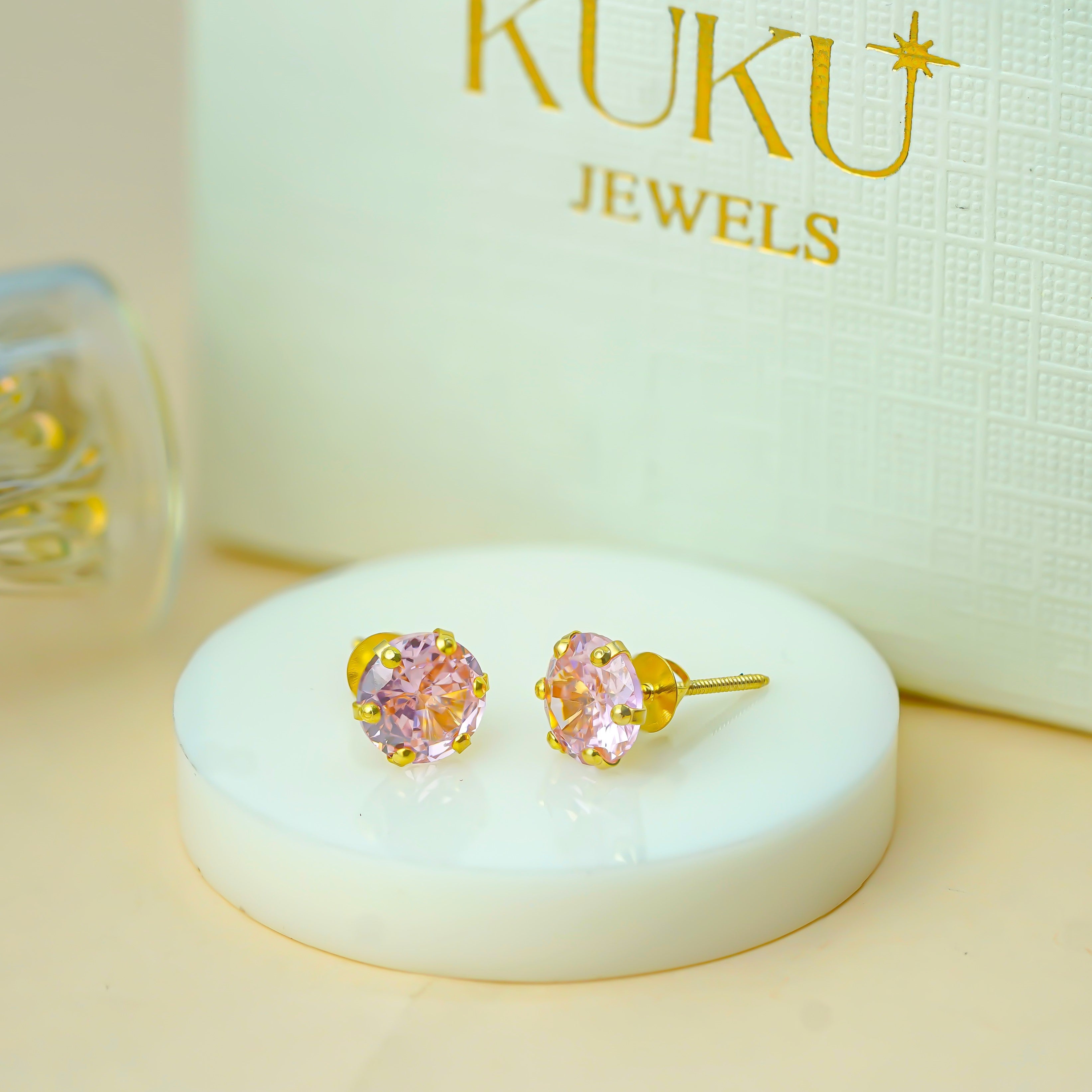 10 KT Gold Pink Round Cut Diamond Stud Earrings